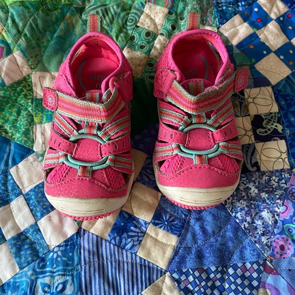 Stride Rite Petra close toed sandals - Picture 3 of 4